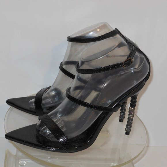 AZALEA WANG BLACK STRAPPY SANDALS SIZE 9 MEDIUM - Picture 6 of 7